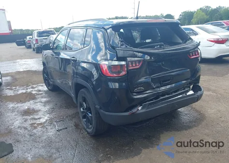 2019 Jeep Compass Altitude 4X4 z USA, uszkodzony, nr VIN 3C4NJDBB2KT598963